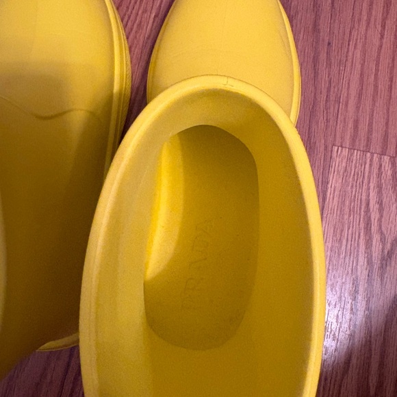 Prada Yellow Rain Boots Size 37 / 7 Great Condition - Picture 5 of 8